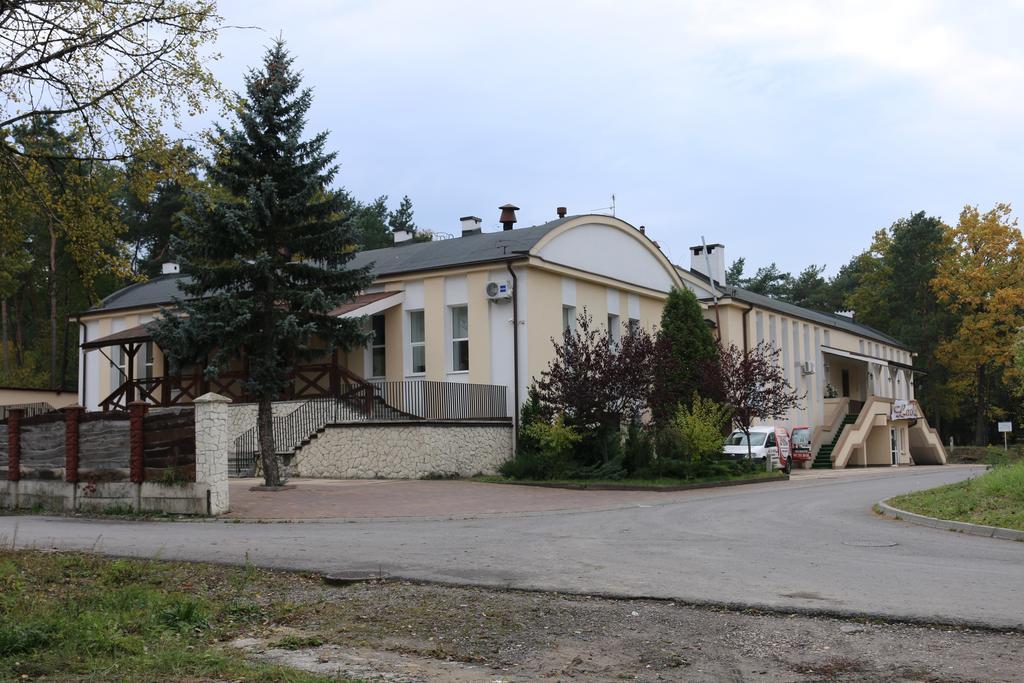 Hotel Lachowka Krepiec المظهر الخارجي الصورة