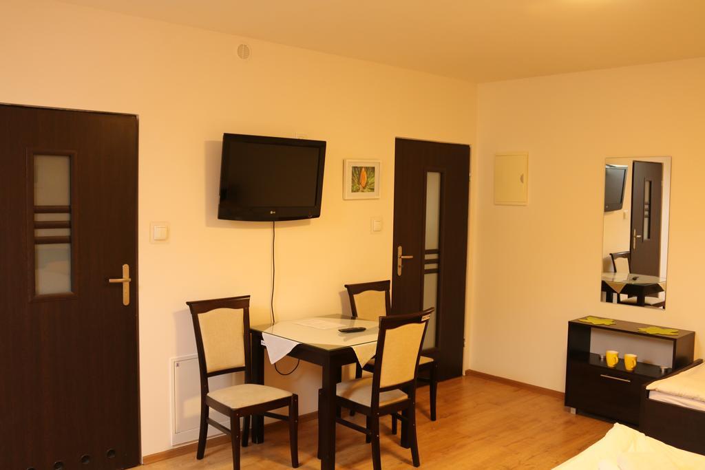 Hotel Lachowka Krepiec المظهر الخارجي الصورة